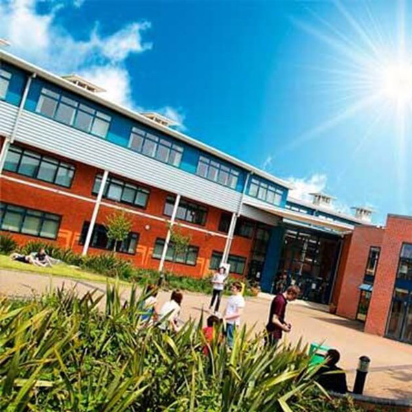 truong-Bexhill-College-3