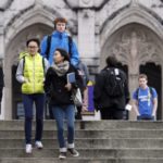 Canada đón học sinh trở lại trường từ tháng 9
